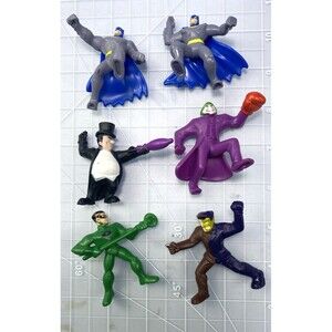 6 McDonalds DC Comics 2" Figures (2) Batman Joker Penguin Riddler Two Face